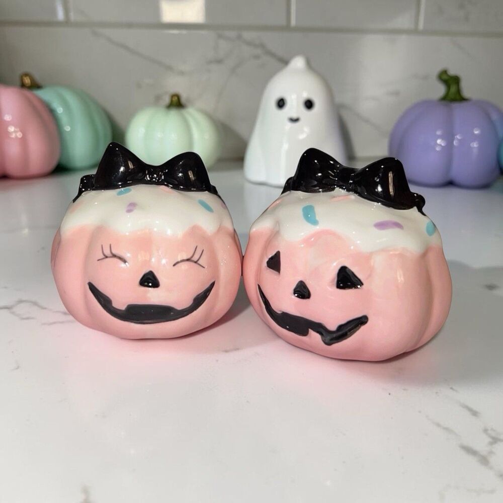 Booville Pink Pumpkin S & P Shakers Pastel Halloween Ceramic Cupcakes
